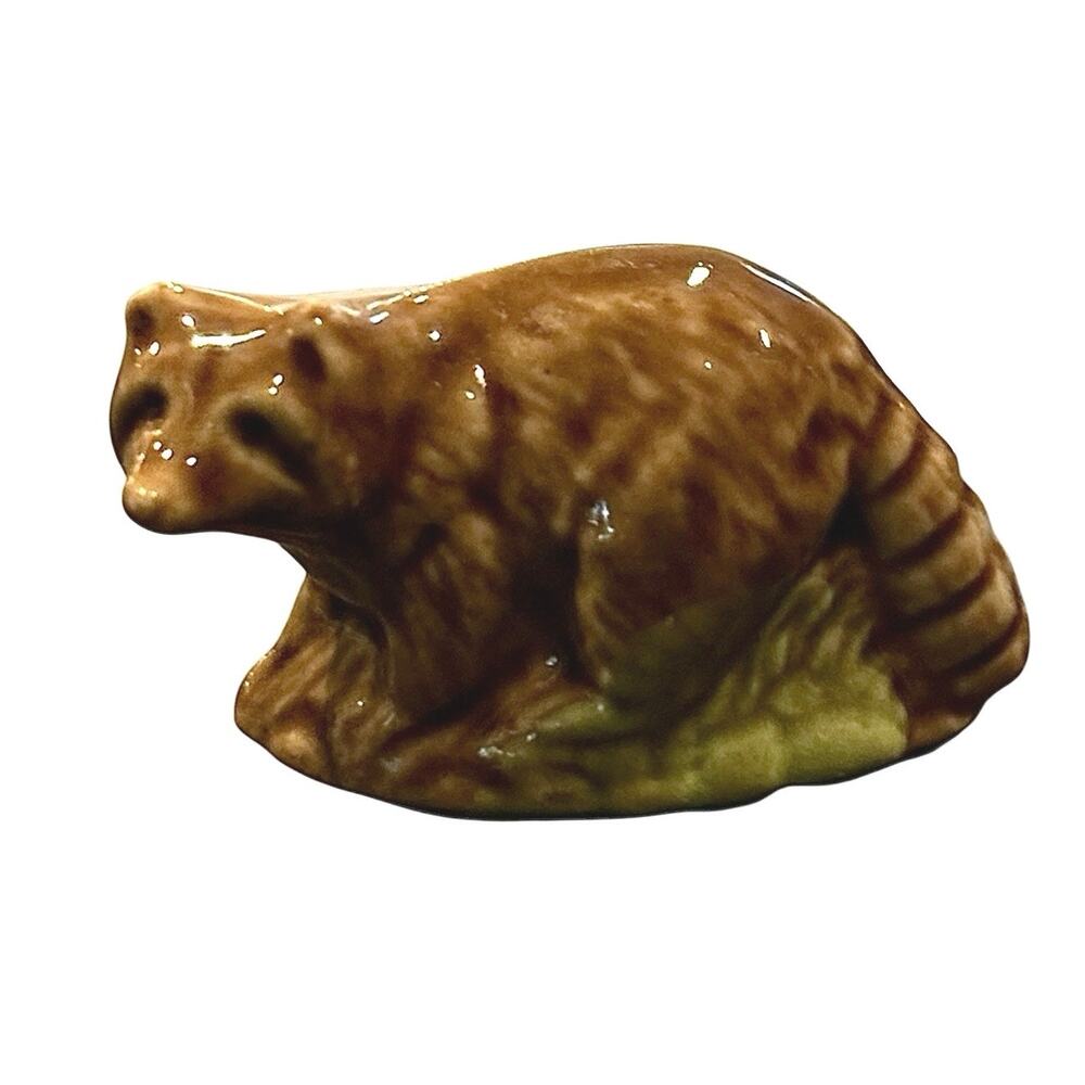 Wade Whimsies Series of 60 (Set 11 1979) #55 Raccoon*